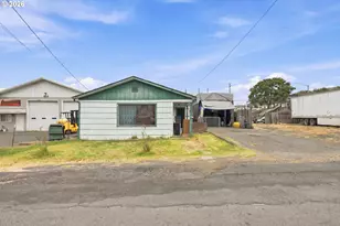 664 NE Neuner Dr, Roseburg, OR 97470 - Photo 1