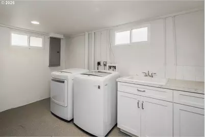 3938 SW 36th Pl, Portland, OR 97221 - Photo 23