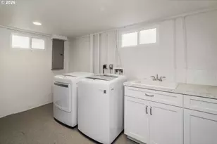 3938 SW 36th Pl, Portland, OR 97221 - Photo 23