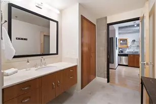 333 NW 9th Ave, Portland, OR 97209 - Photo 13