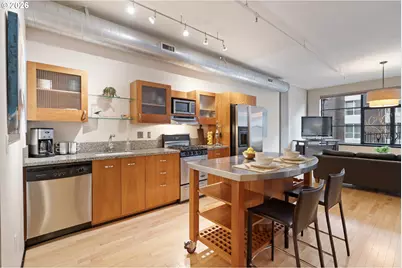 333 NW 9th Ave #510, Portland, OR 97209 - Photo 11