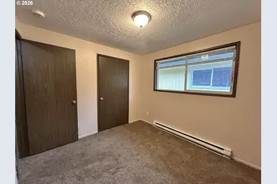 1409 Bowmont Ave, Kelso, WA 98626 - Photo 13