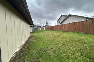 1409 Bowmont Ave, Kelso, WA 98626 - Photo 21