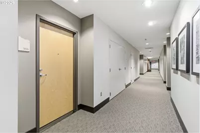 1221 SW 10th Ave #908, Portland, OR 97205 - Photo 43