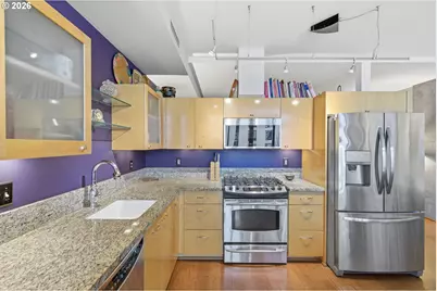 1221 SW 10th Ave #908, Portland, OR 97205 - Photo 29