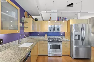 1221 SW 10th Ave, Portland, OR 97205 - Photo 29