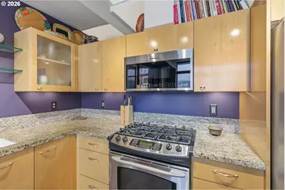 1221 SW 10th Ave #908, Portland, OR 97205 - Photo 31