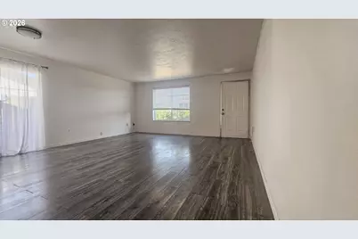 1453 W Locust St, Stayton, OR 97383 - Photo 7
