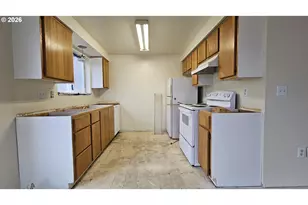 1453 W Locust St, Stayton, OR 97383 - Photo 13