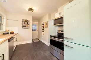 3506 NE 78th Ave, Portland, OR 97213 - Photo 9