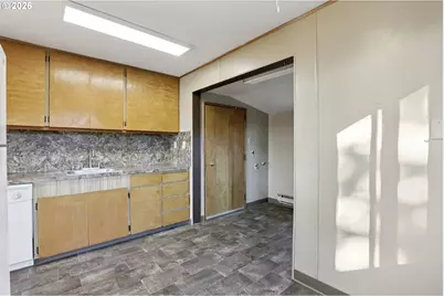 1311 E 32nd Ave, Vancouver, WA 98661 - Photo 9