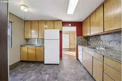 1311 E 32nd Ave, Vancouver, WA 98661 - Photo 11