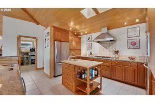 865 SW Portland Ave, Bandon, OR 97411 - Photo 13