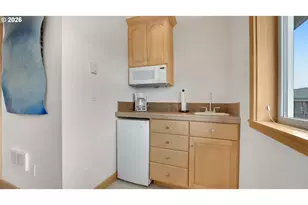 865 SW Portland Ave, Bandon, OR 97411 - Photo 23