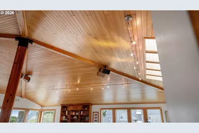 865 SW Portland Ave, Bandon, OR 97411 - Photo 11