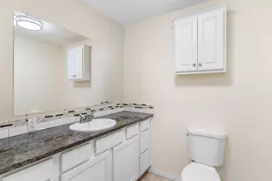 10233 N Tyler Ave, Portland, OR 97203 - Photo 15