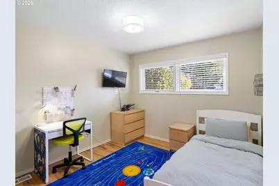 10233 N Tyler Ave, Portland, OR 97203 - Photo 17