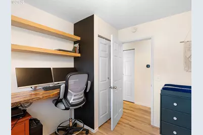 10233 N Tyler Ave, Portland, OR 97203 - Photo 21