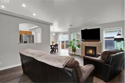 6050 Pebble Ct, Springfield, OR 97478 - Photo 7