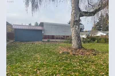 2620 23rd St, Springfield, OR 97477 - Photo 25