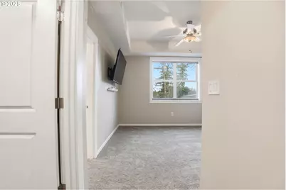 11703 SE Crested Eagle Ln, Happy Valley, OR 97086 - Photo 19