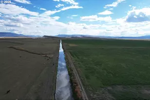 22566 Hwy 140, Adel, OR 97620 - Photo 13