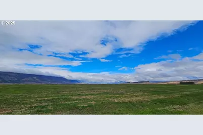 22566 Hwy 140, Adel, OR 97620 - Photo 11