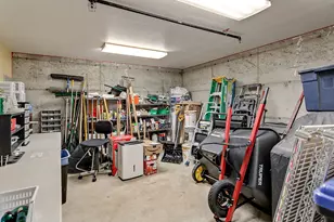 2525 N Killingsworth St, Portland, OR 97217 - Photo 23