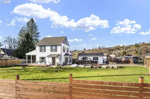 777 Oak St, Oakland, OR 97462 - Photo 5