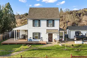 777 Oak St, Oakland, OR 97462 - Photo 1