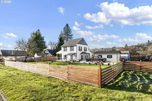 777 Oak St, Oakland, OR 97462 - Photo 45