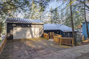 2090 Graham Dr, Eugene, OR 97405 - Photo 33