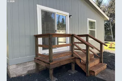 [Address not provided], Coos Bay, OR 97420 - Photo 3