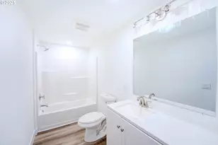 3370 Maple St, Hubbard, OR 97032 - Photo 7