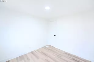 3370 Maple St, Hubbard, OR 97032 - Photo 17