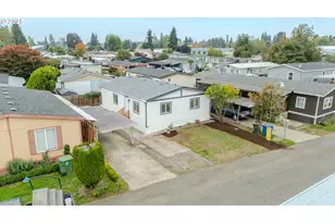 3370 Maple St, Hubbard, OR 97032 - Photo 3