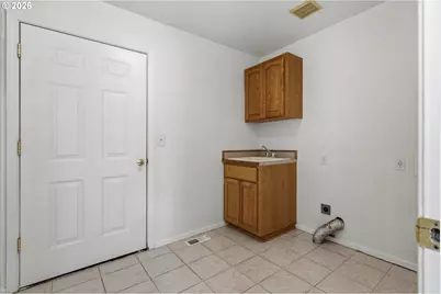 2676 Westlake Ave, Sutherlin, OR 97479 - Photo 39