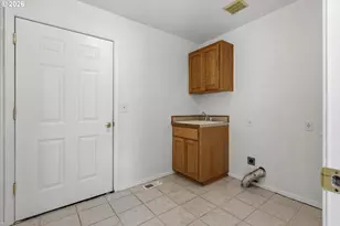 2676 Westlake Ave, Sutherlin, OR 97479 - Photo 39
