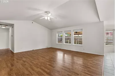 2676 Westlake Ave, Sutherlin, OR 97479 - Photo 9