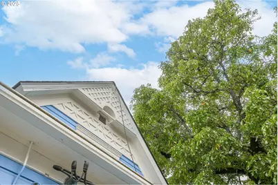 601 S Water St, Silverton, OR 97381 - Photo 9