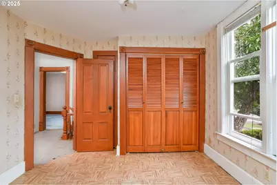 601 S Water St, Silverton, OR 97381 - Photo 37