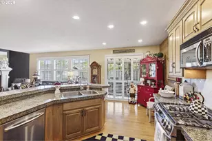 14609 NW Blackthorne Ln, Portland, OR 97229 - Photo 17