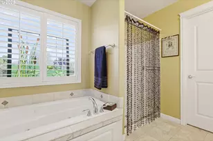 14609 NW Blackthorne Ln, Portland, OR 97229 - Photo 35