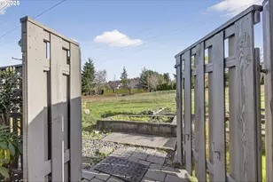 14609 NW Blackthorne Ln, Portland, OR 97229 - Photo 47