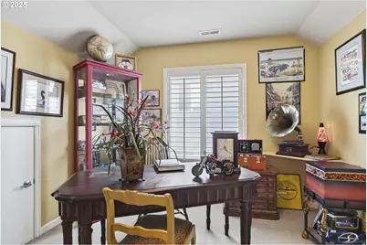 14609 NW Blackthorne Ln, Portland, OR 97229 - Photo 41