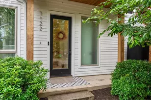 1122 SE Tenino St, Portland, OR 97202 - Photo 3