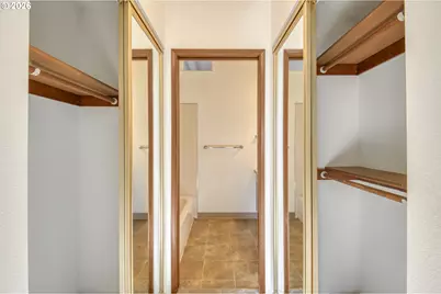 9731 SW London Ct, Portland, OR 97223 - Photo 21