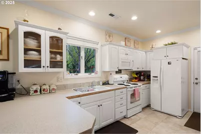 375 Bella Hills Ln, Roseburg, OR 97471 - Photo 41