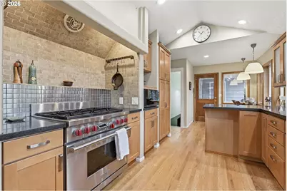 3015 SW Westwood Dr, Portland, OR 97225 - Photo 11