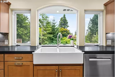 3015 SW Westwood Dr, Portland, OR 97225 - Photo 13